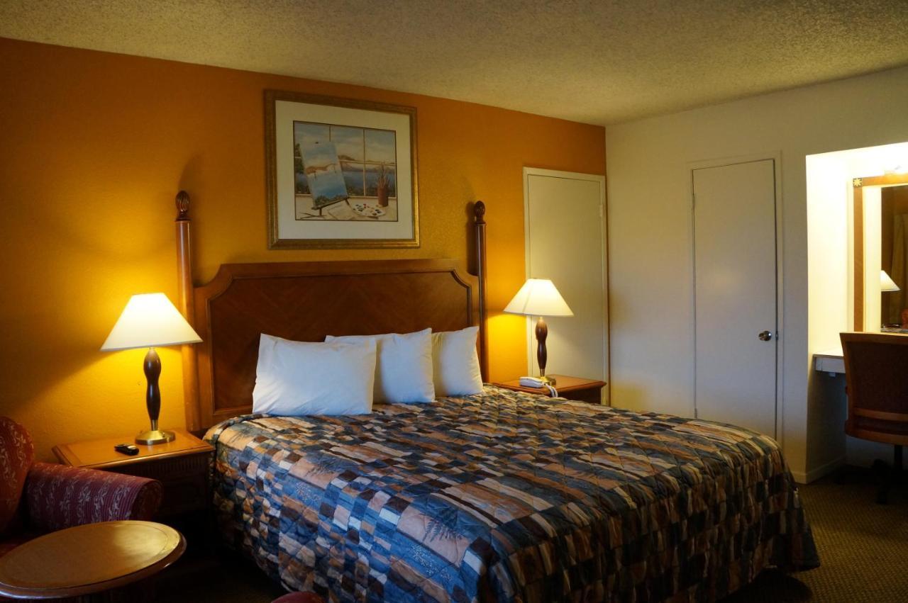 Classic Inn Red Bluff Dış mekan fotoğraf